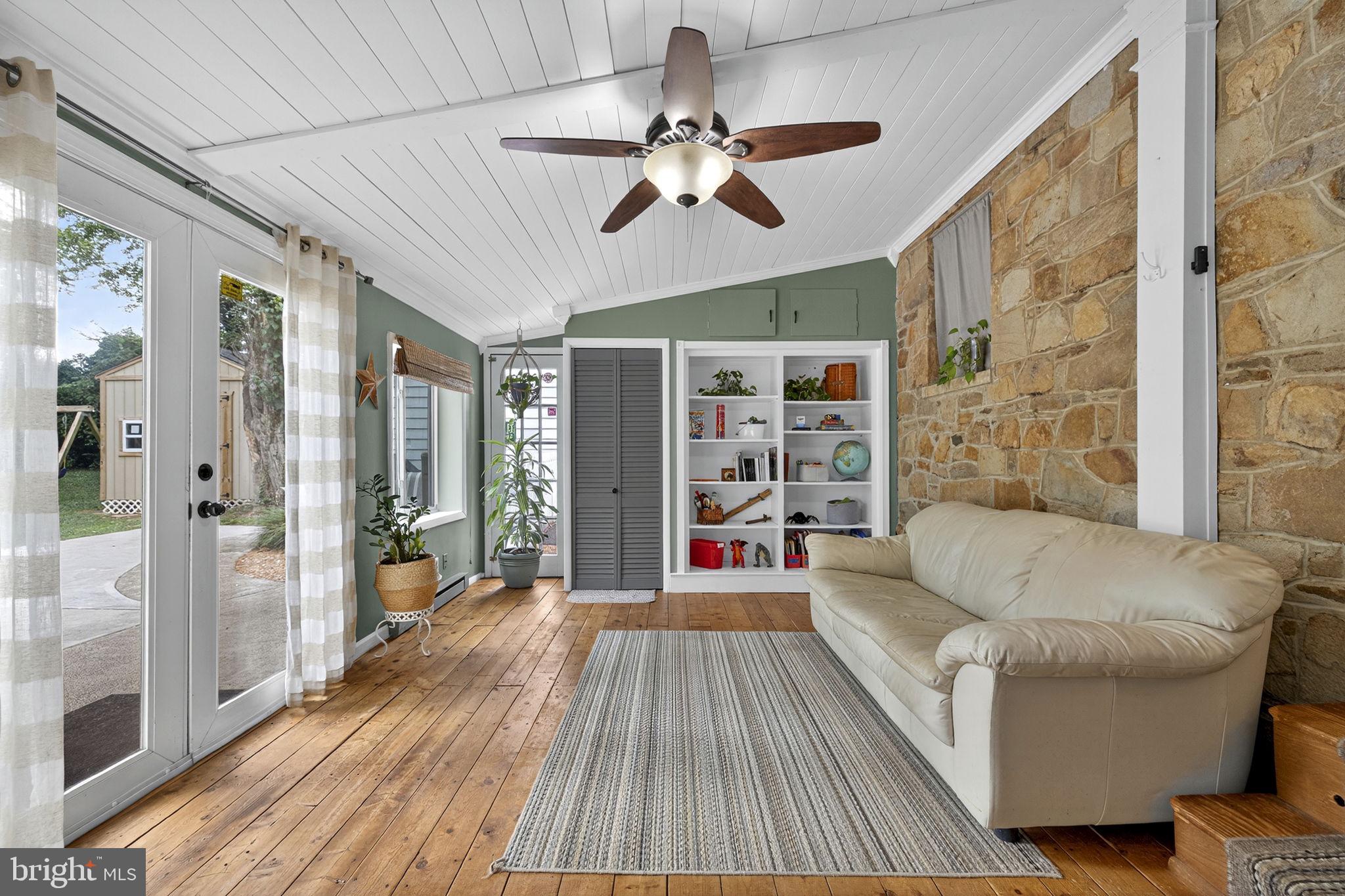 141 Blue Ridge Street Warrenton, VA 20186 - Photo 36 of 65 Gallery Image 36