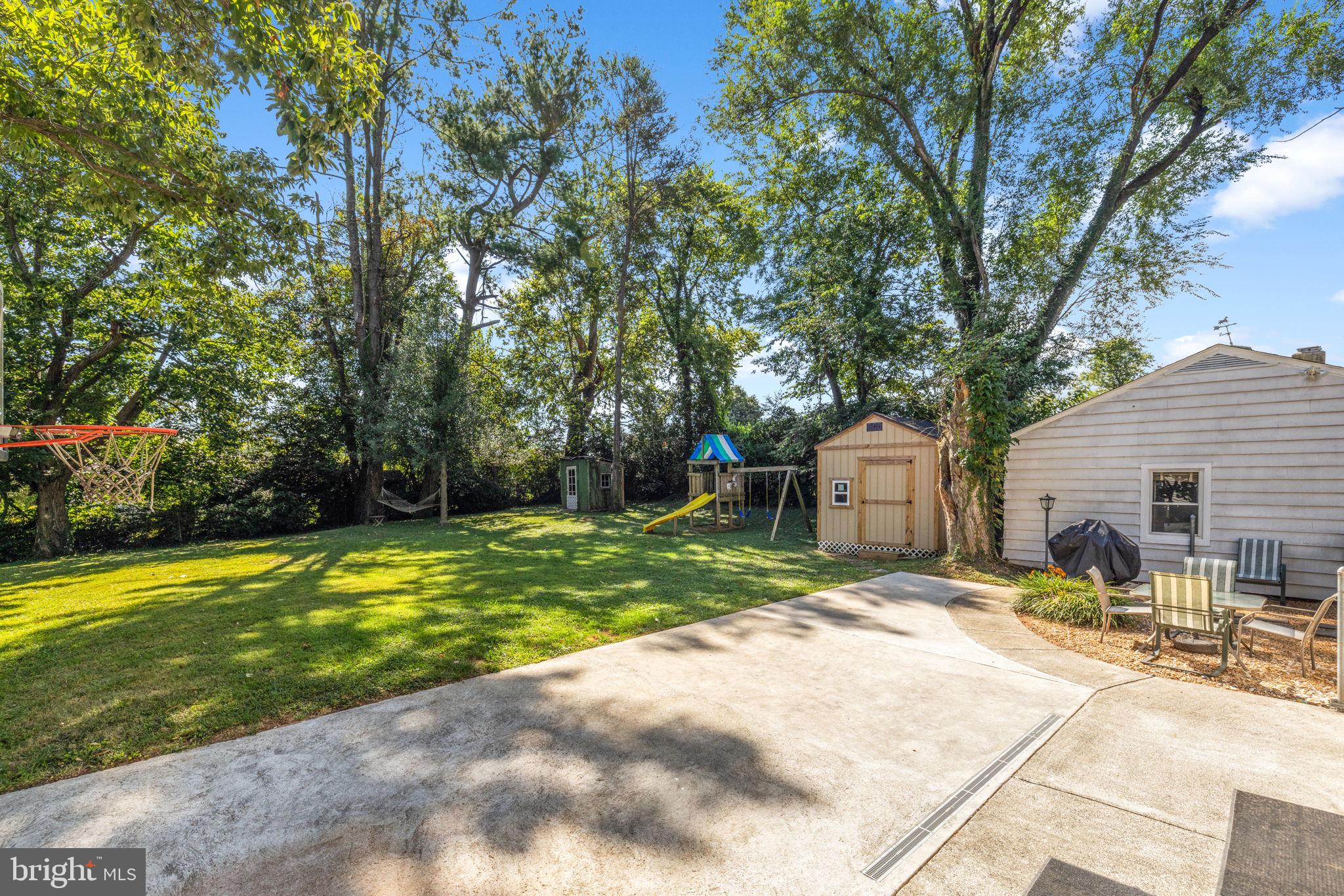 141 Blue Ridge Street Warrenton, VA 20186 - Photo 8 of 65 Gallery Image 8