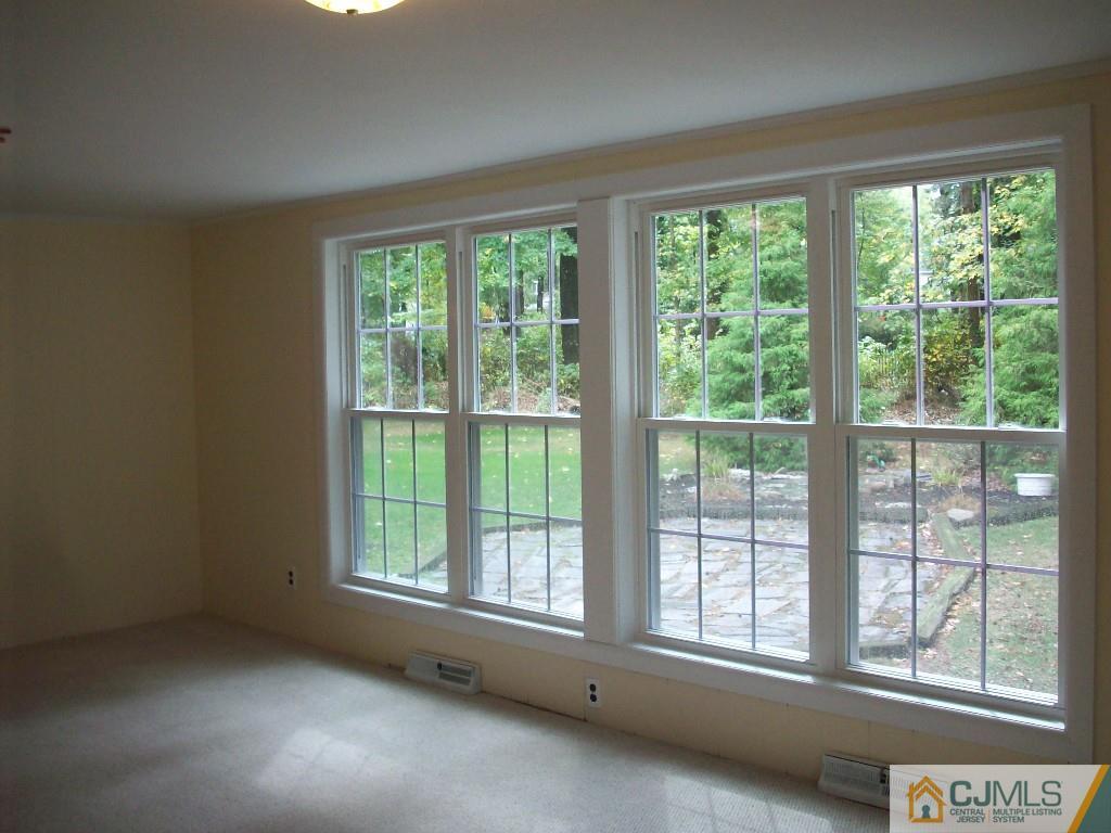 112 George Avenue Edison, NJ 08820 - Photo 6 of 17 Gallery Image 6