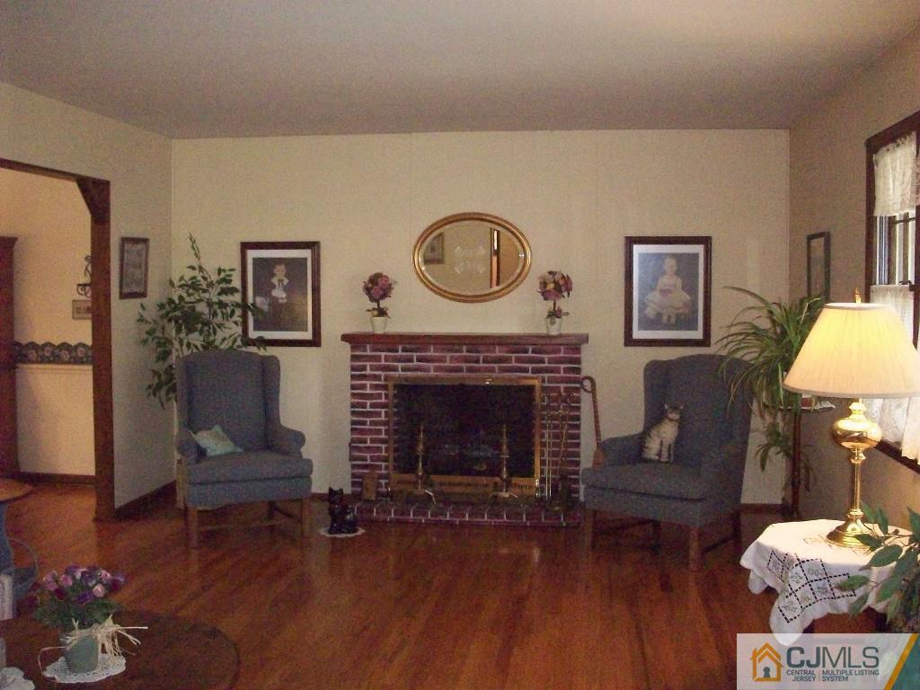 112 George Avenue Edison, NJ 08820 - Photo 9 of 17 Gallery Image 9