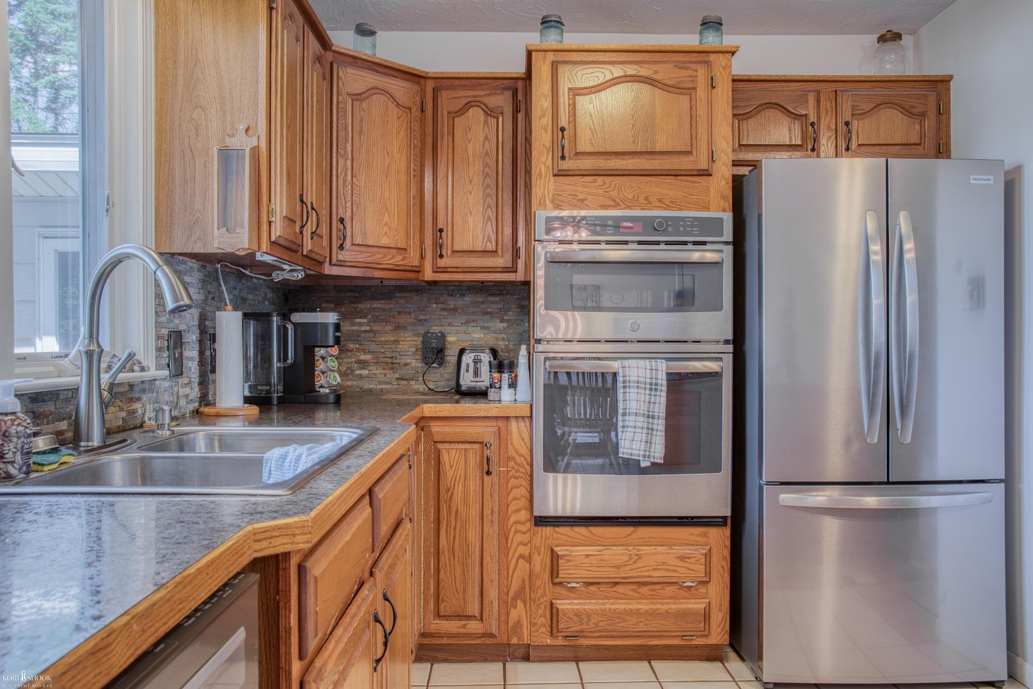 1300 West Hibbard Road Owosso, MI 48867 - Photo 4 of 34