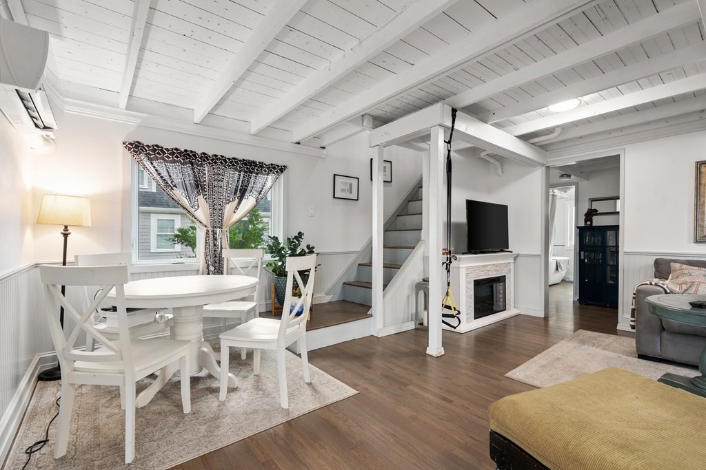 81 Spring Street Quincy, MA 02169 - Photo 5 of 40 Gallery Image 5