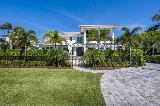 a view of a building with sitting area