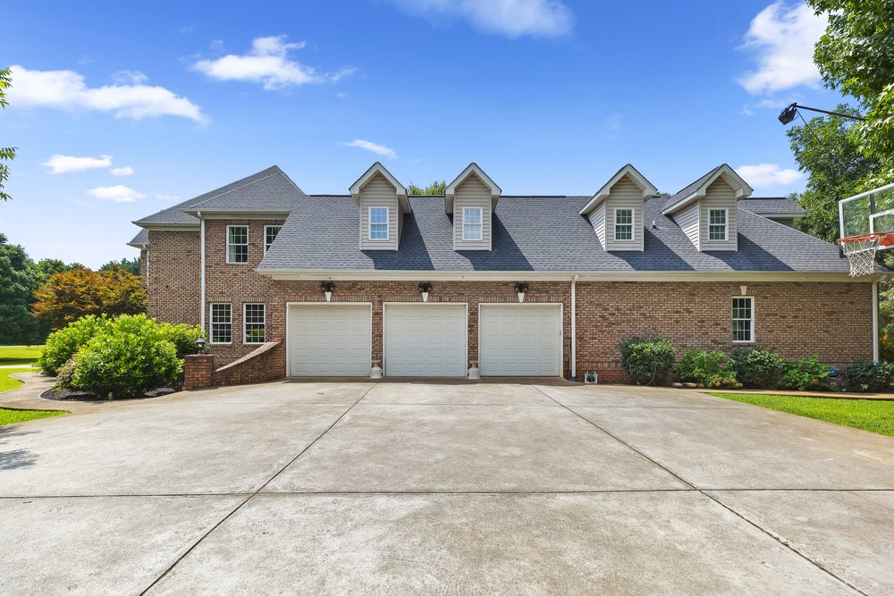 263 Bowen Road Anderson, SC 29621 - Photo 4 of 47