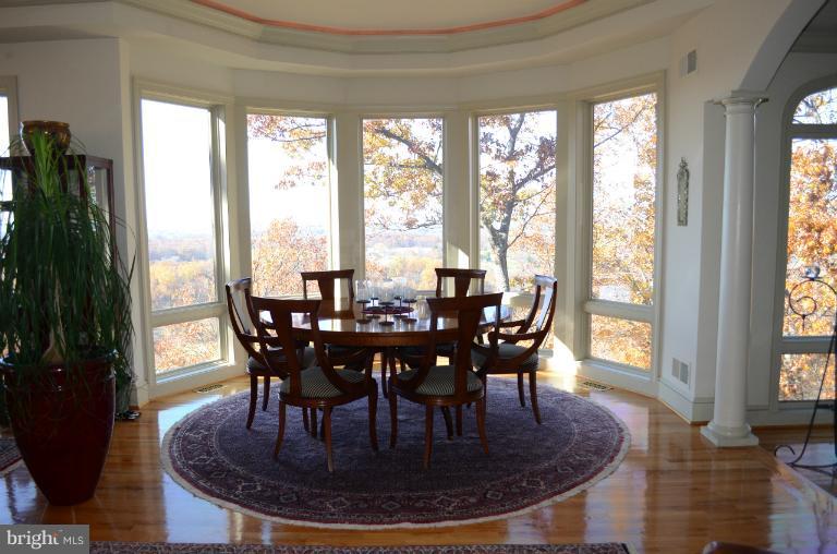 289 Mountainside Road Harpers Ferry, WV 25425 - Photo 16 of 21 Dining Room