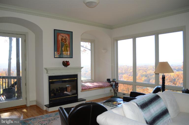 289 Mountainside Road Harpers Ferry, WV 25425 - Photo 18 of 21 Interior (General)
