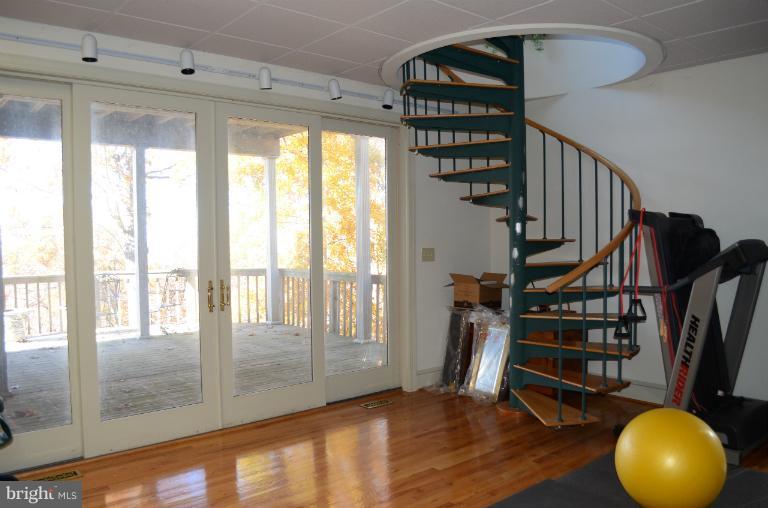 289 Mountainside Road Harpers Ferry, WV 25425 - Photo 19 of 21 Interior (General)