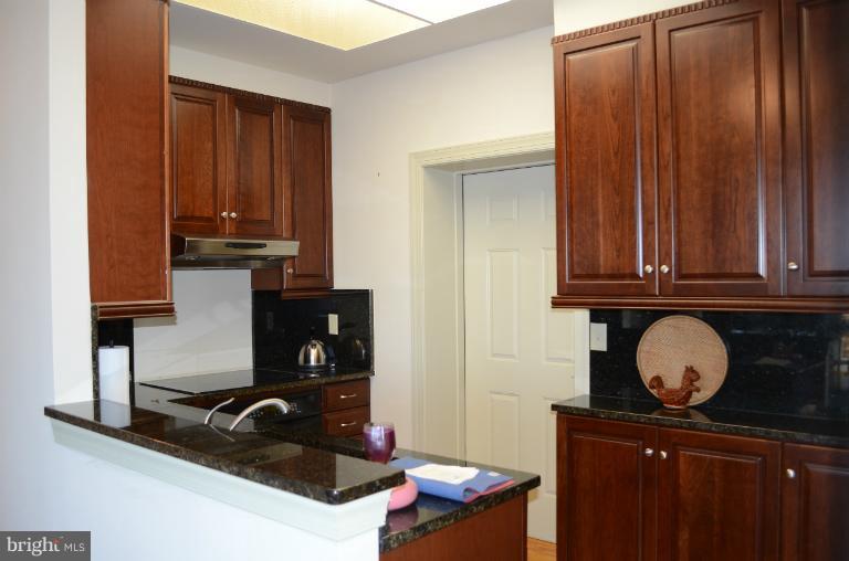 289 Mountainside Road Harpers Ferry, WV 25425 - Photo 4 of 21 Interior (General)
