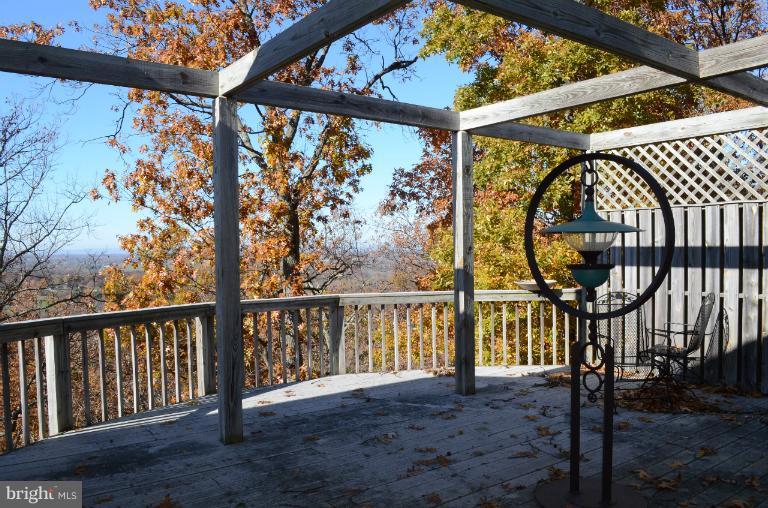 289 Mountainside Road Harpers Ferry, WV 25425 - Photo 6 of 21 Exterior (General)