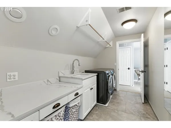 $4,000,000 | 16755 Graef Circle, Lake Oswego, OR 97035