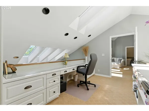 $4,000,000 | 16755 Graef Circle, Lake Oswego, OR 97035