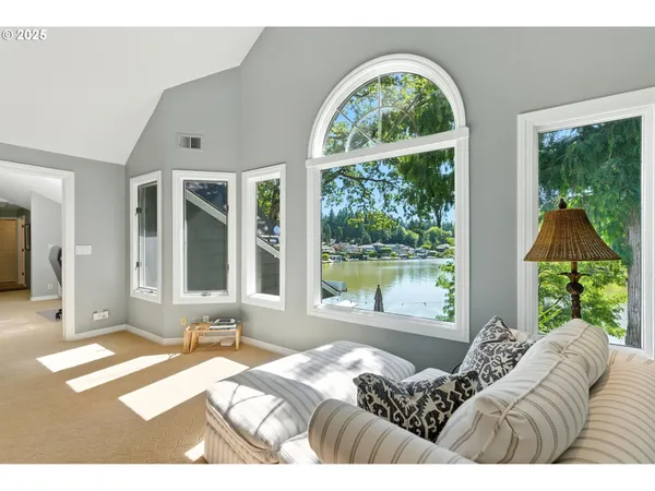 $4,000,000 | 16755 Graef Circle, Lake Oswego, OR 97035