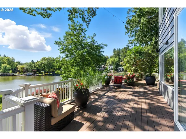 $4,000,000 | 16755 Graef Circle, Lake Oswego, OR 97035