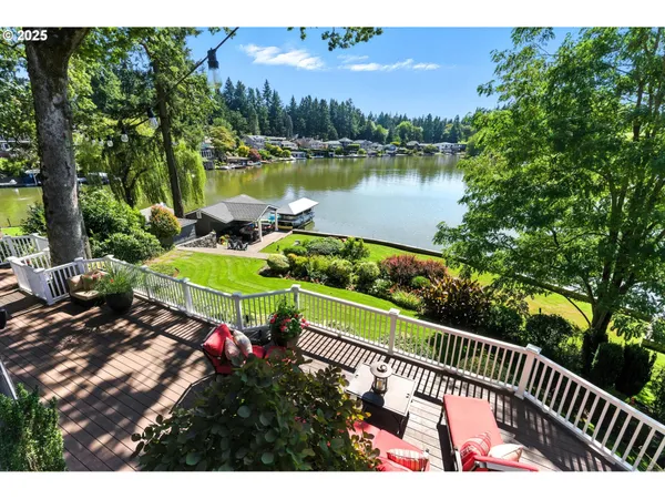 $4,000,000 | 16755 Graef Circle, Lake Oswego, OR 97035