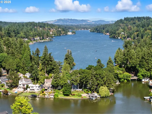 $4,000,000 | 16755 Graef Circle, Lake Oswego, OR 97035