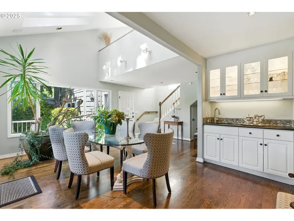 $4,000,000 | 16755 Graef Circle, Lake Oswego, OR 97035