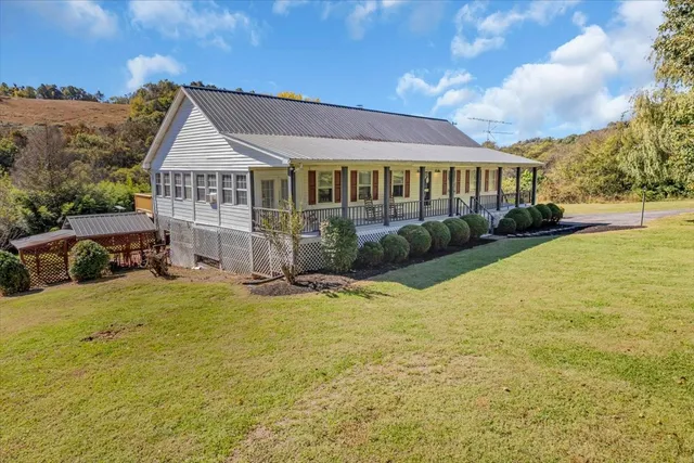 $450,000 | 487 County Line Road, Lynchburg, TN 37352