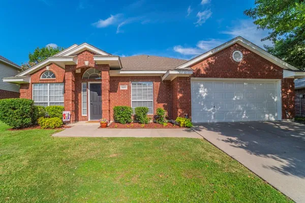 $373,900 | 6405 Redstone Drive, Arlington, TX 76001