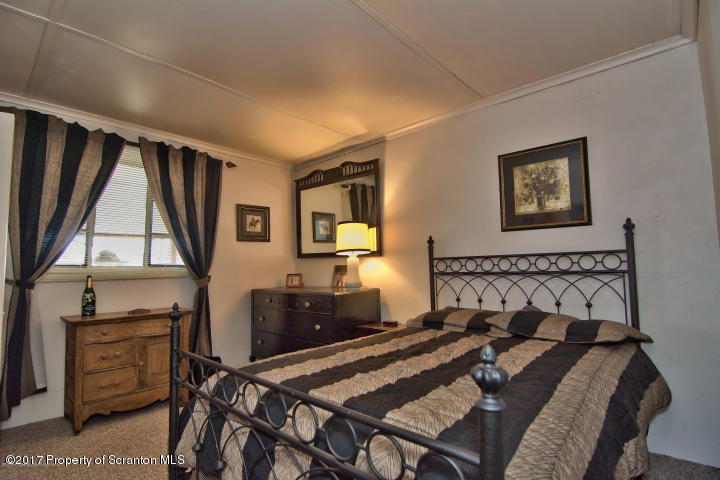52 Little Lake Road Lake Ariel, PA 18436 - Photo 3 of 13 Gallery Image 3
