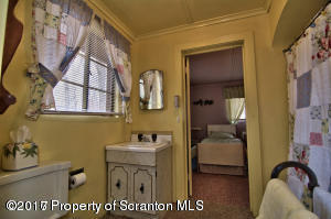 52 Little Lake Road Lake Ariel, PA 18436 - Photo 7 of 13 Gallery Image 7
