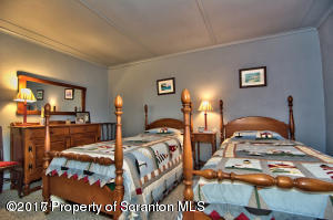 52 Little Lake Road Lake Ariel, PA 18436 - Photo 9 of 13 Gallery Image 9