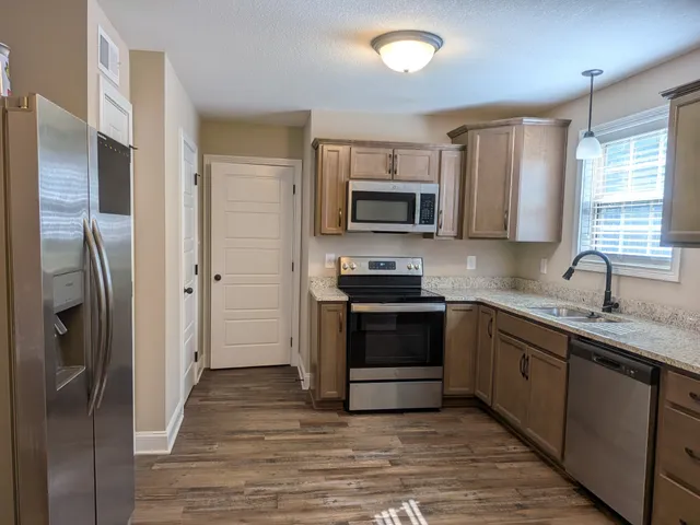 $1,900 | 816 Lutz Lane, Clarksville, TN 37042