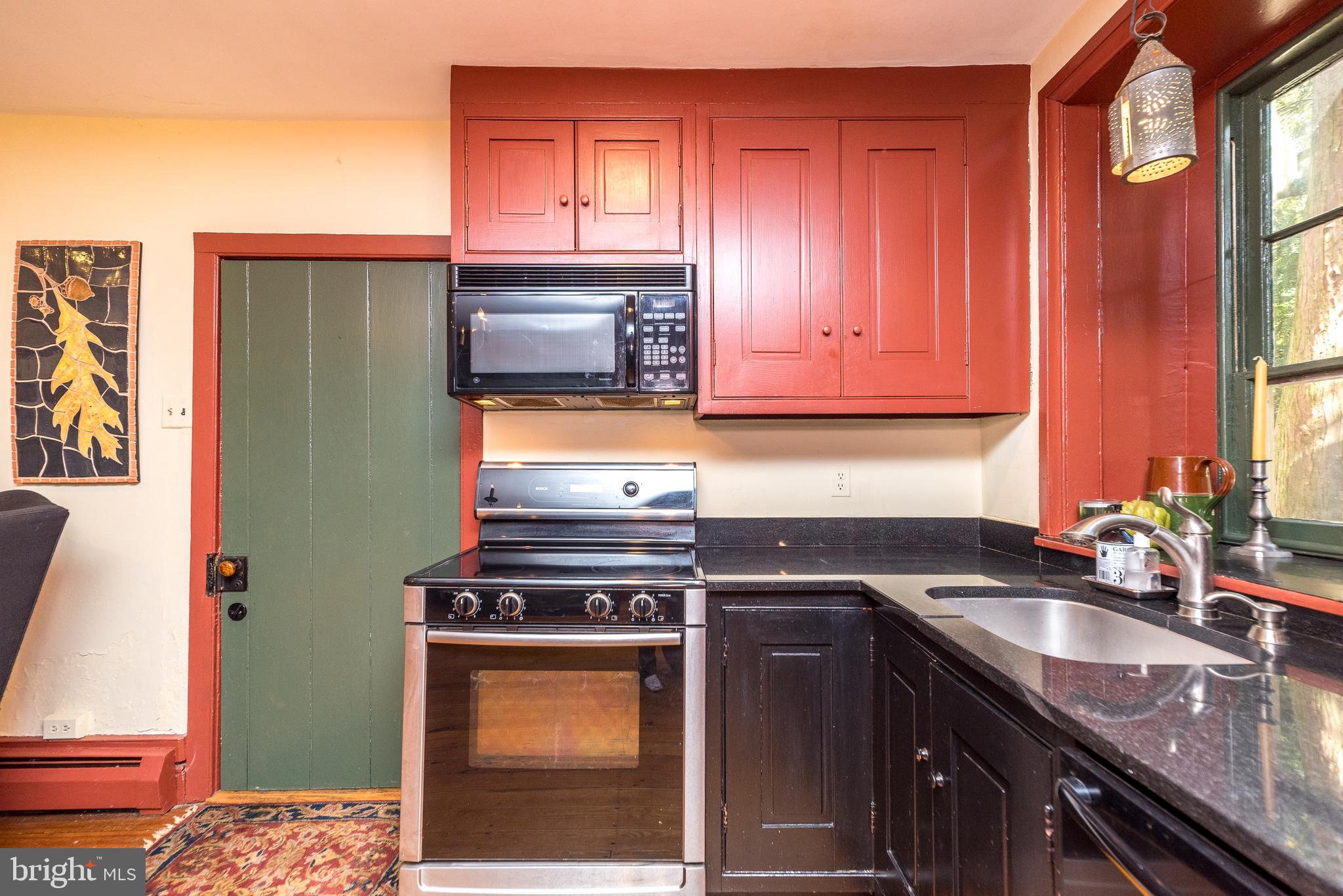 4522 New Hope Road New Hope, PA 18938 - Photo 17 of 101 Benjamin Moore historic colors in the kitchen