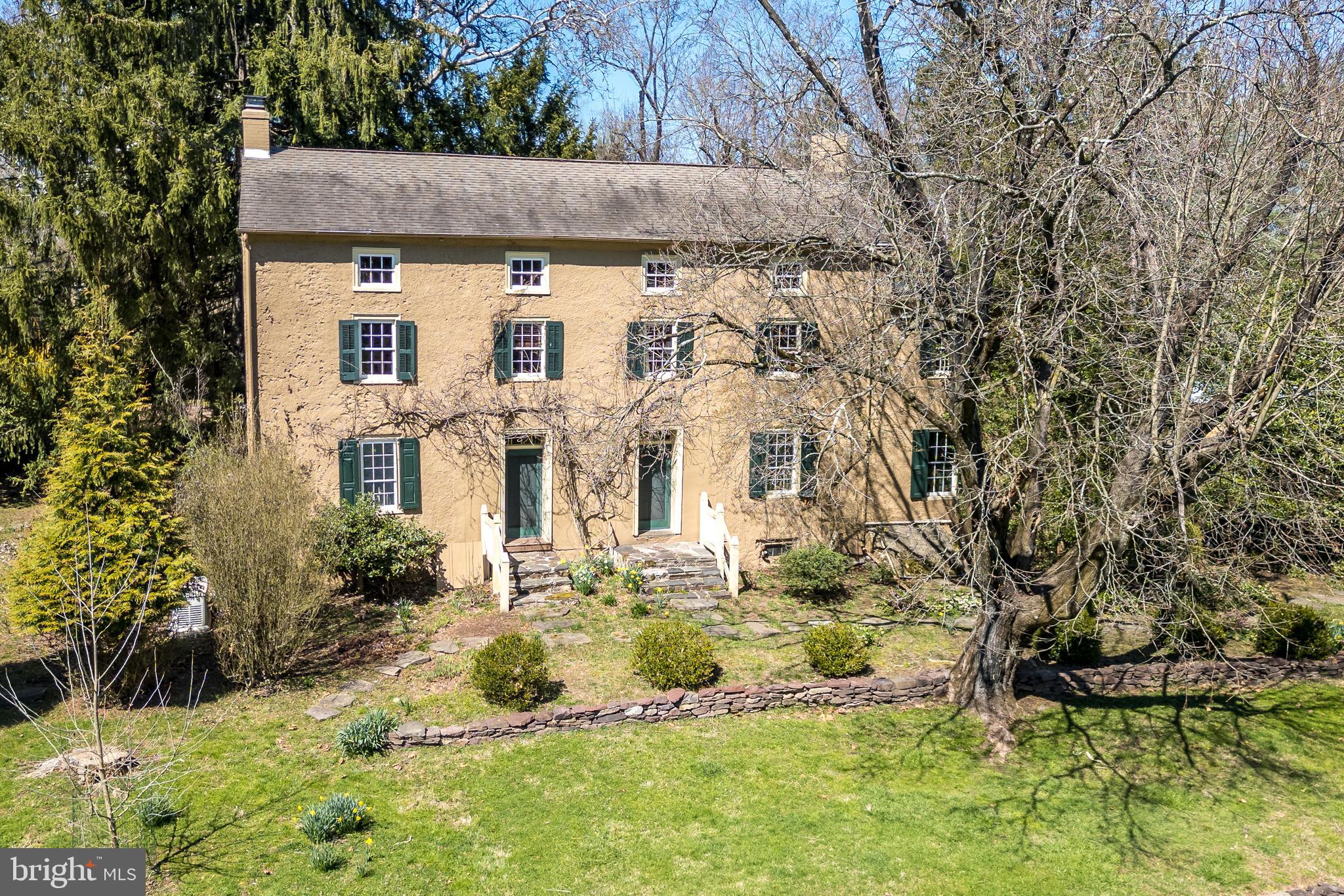 4522 New Hope Road New Hope, PA 18938 - Photo 2 of 101 Sits far from road