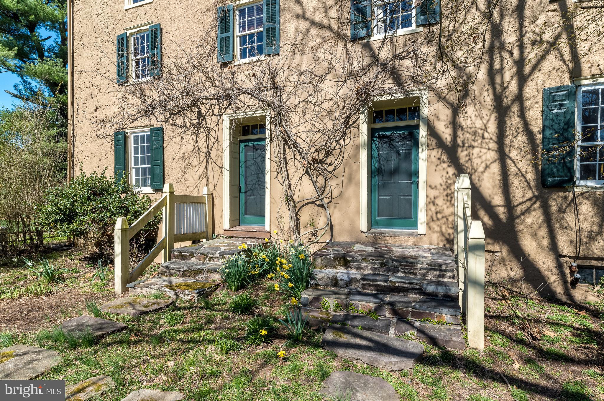 4522 New Hope Road New Hope, PA 18938 - Photo 3 of 101 Two front doors