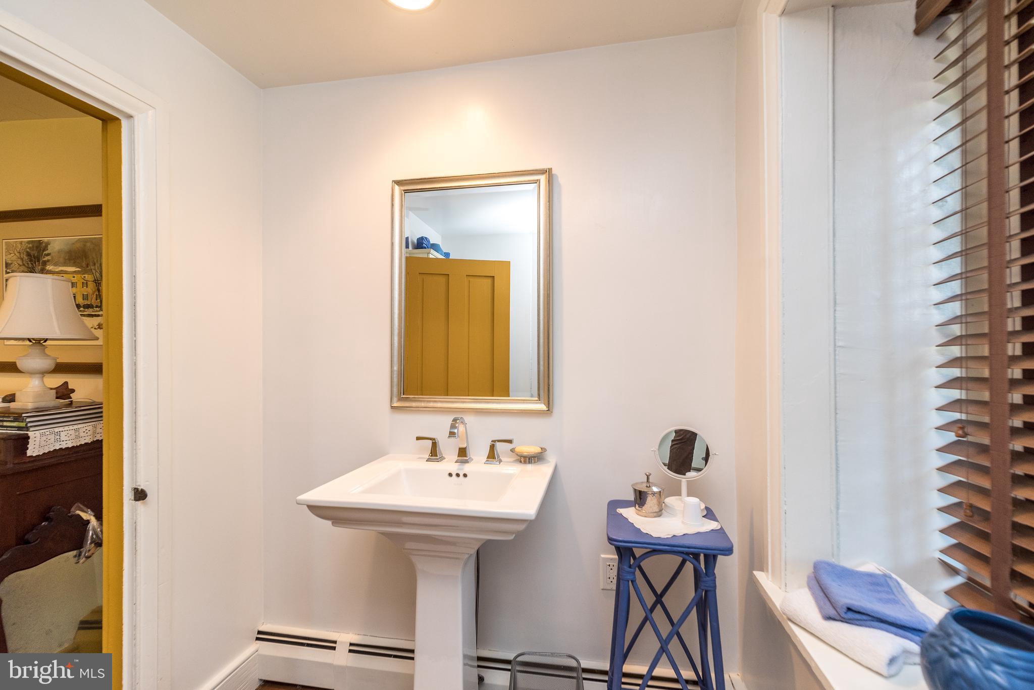 4522 New Hope Road New Hope, PA 18938 - Photo 32 of 101 Full bath off this bedroom