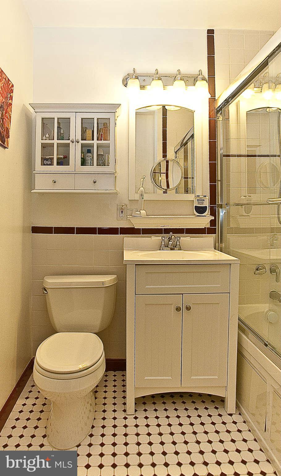 232 M Street Southwest, Unit 39 Washington, DC 20024 - Photo 15 of 25 Bath
