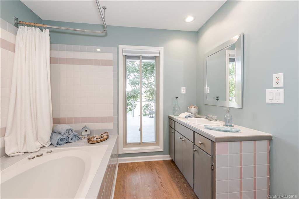 1112 Palmyra Drive Tega Cay, SC 29708 - Photo 24 of 36 Gallery Image 24