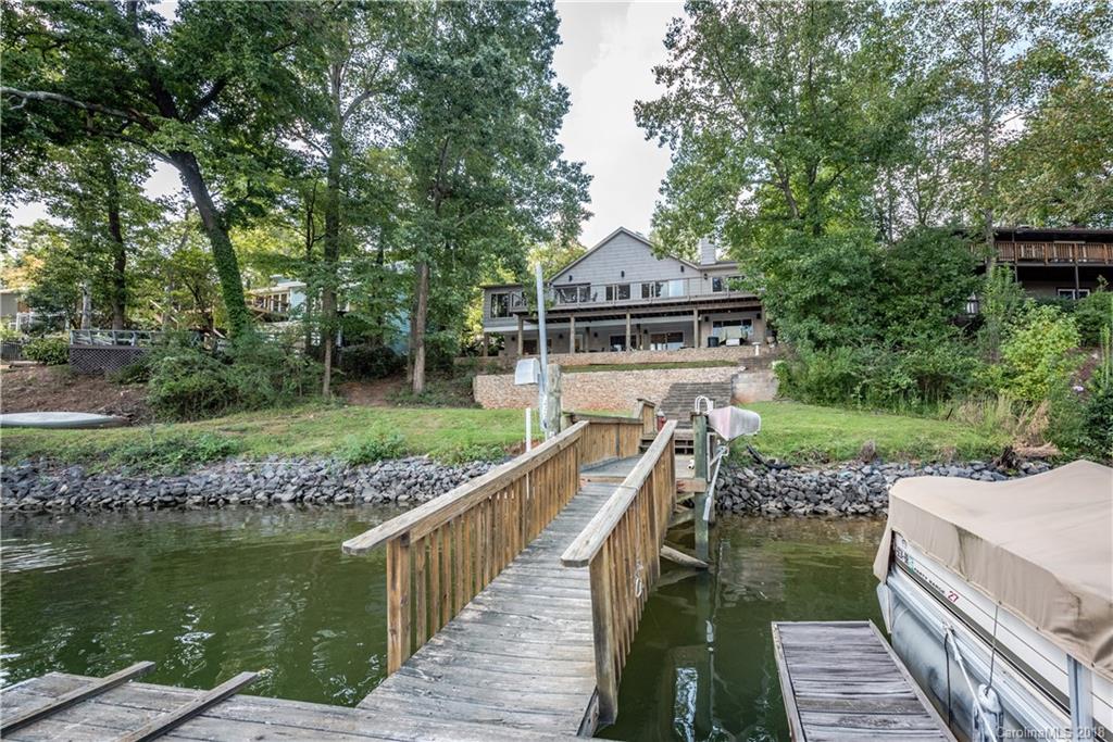 1112 Palmyra Drive Tega Cay, SC 29708 - Photo 4 of 36 Gallery Image 4