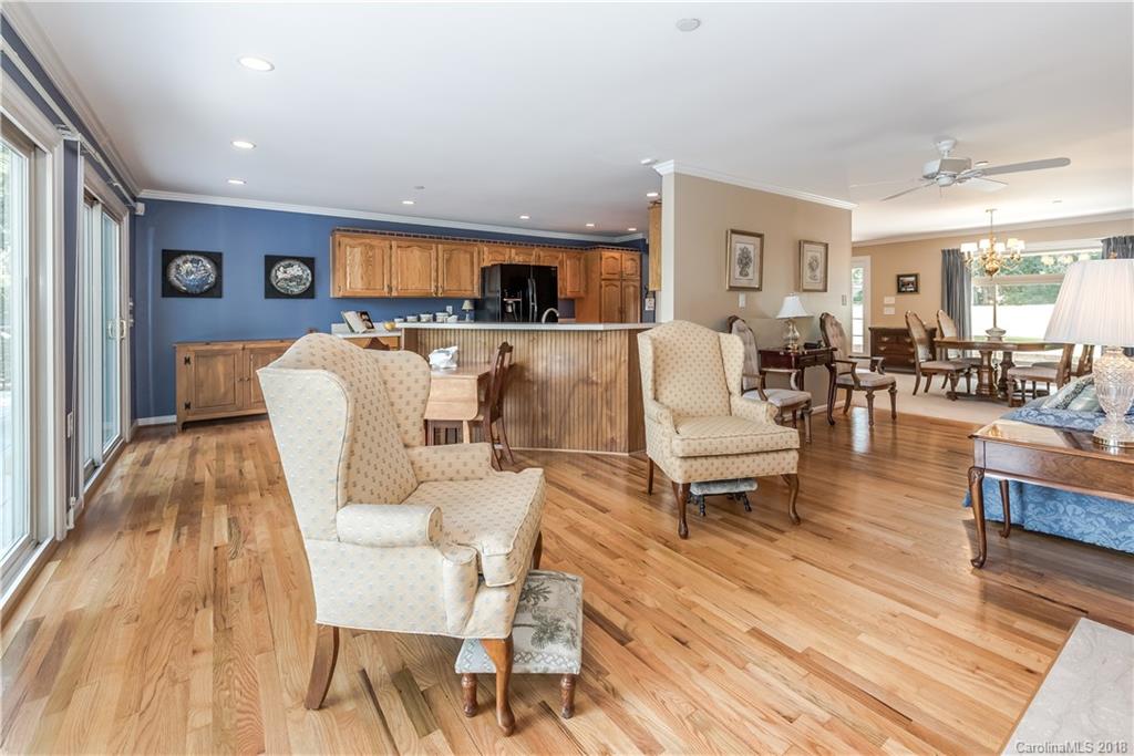 1112 Palmyra Drive Tega Cay, SC 29708 - Photo 8 of 36 Gallery Image 8