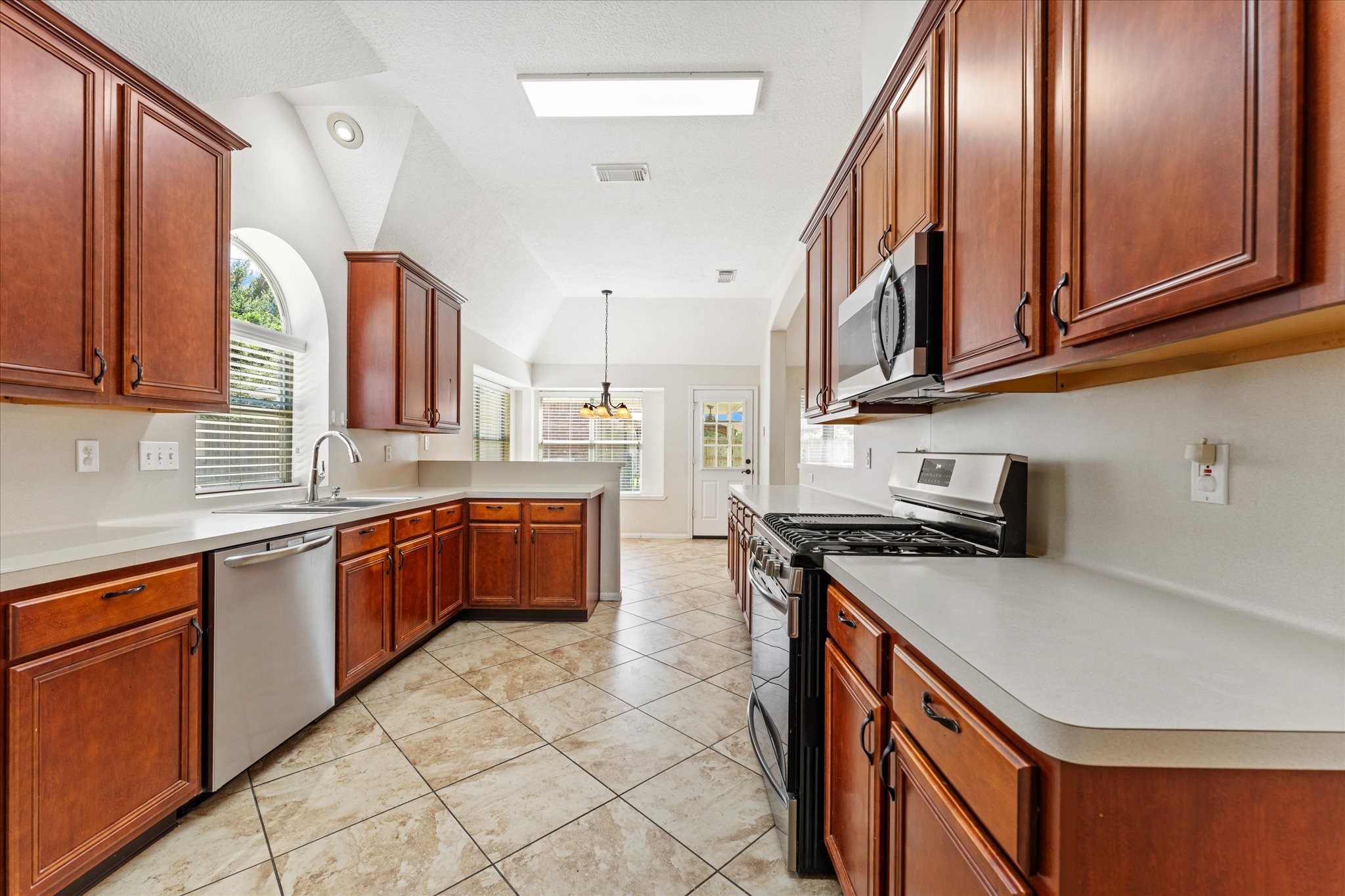 25935 Brickhill Drive Spring, TX 77389 - Photo 20 of 40