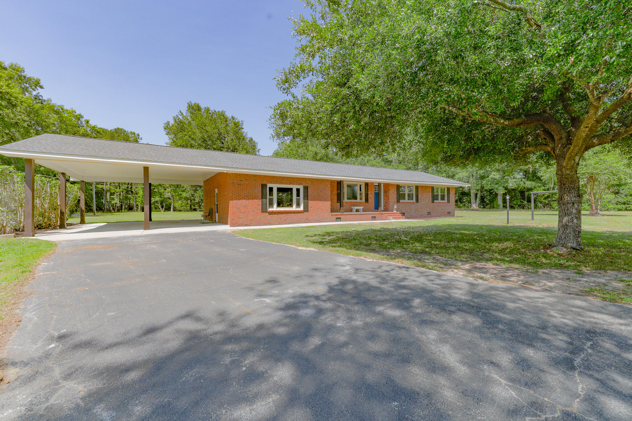 1114 Bethera Road Bonneau, SC 29431 - Photo 27 of 44 IMG_5636-HDR