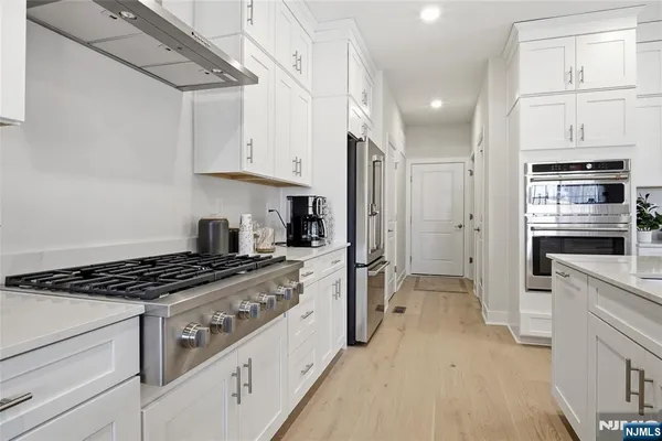 $999,950 | 12 Belmont Place, Oakland, NJ 07436