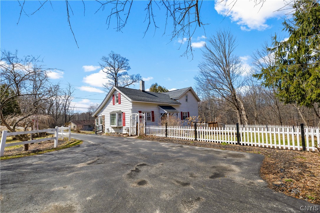 4450 Thieme Gulf Road Westmoreland, NY 13323 - Photo 3 of 33