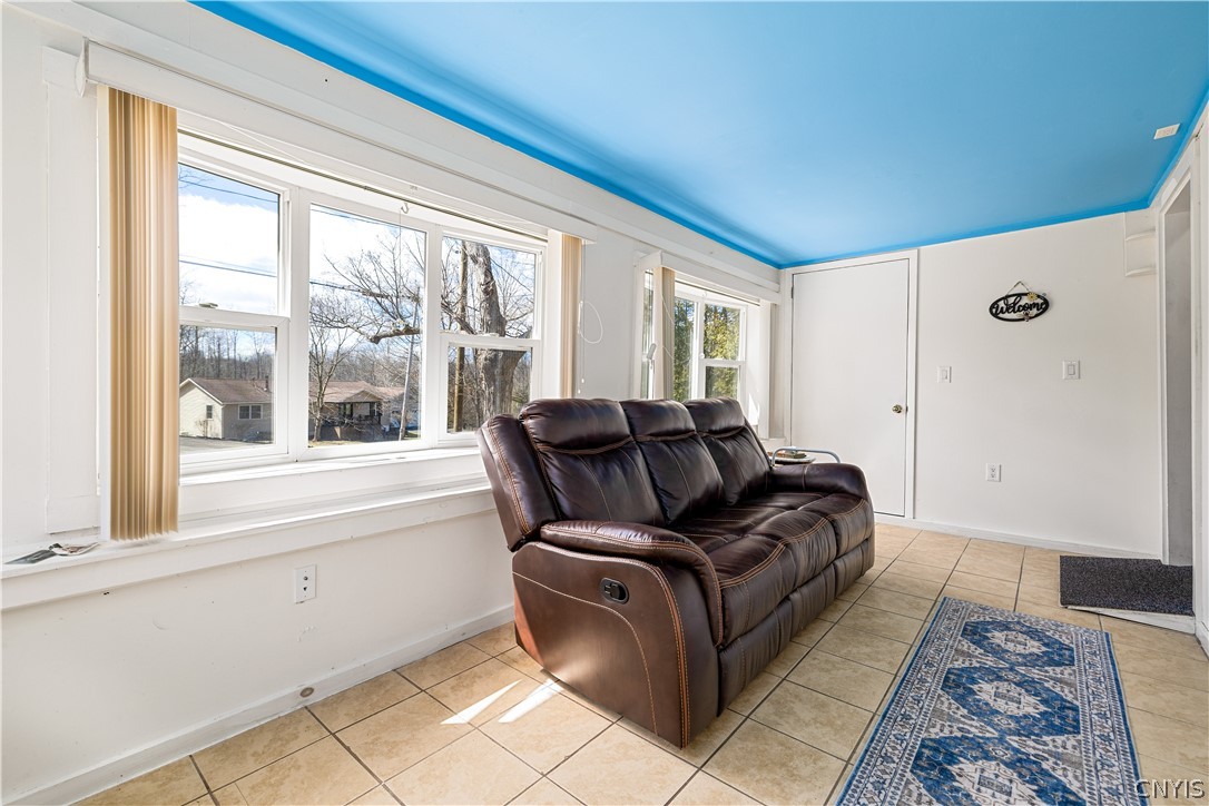 4450 Thieme Gulf Road Westmoreland, NY 13323 - Photo 6 of 33