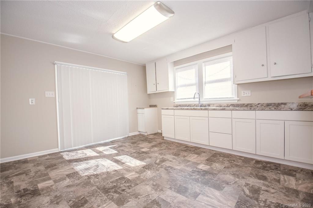 1002 Delview Road Cherryville, NC 28021 - Photo 5 of 23 Gallery Image 5