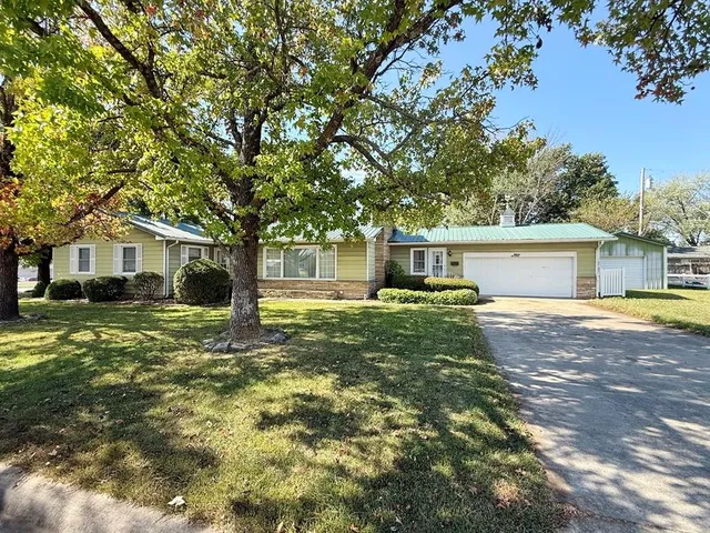 $160,000 | 212 Maple Drive, El Dorado Springs, MO 64744