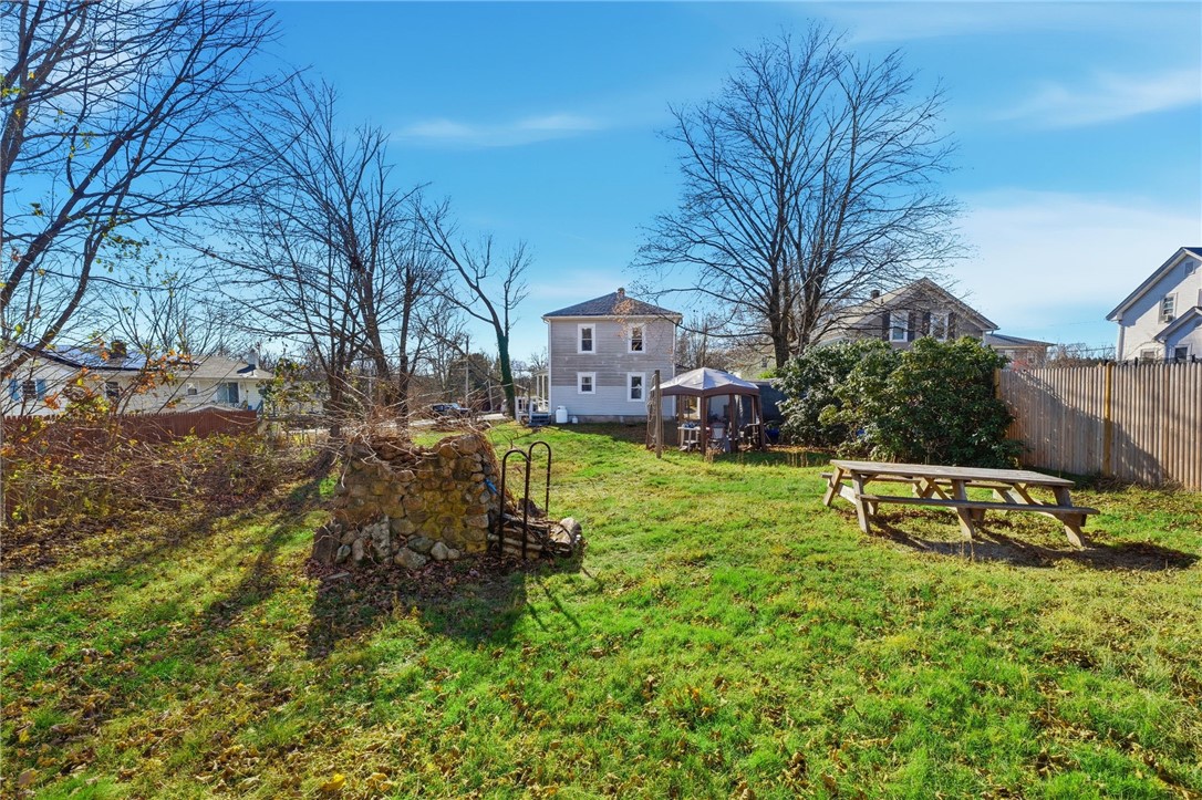 18 Francis Street Coventry, RI 02816 - Photo 9 of 36