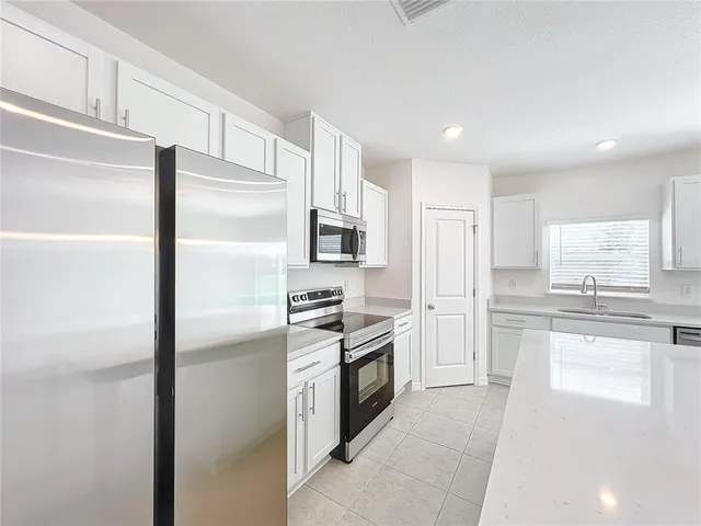 $1,950 | 3886 Academia Avenue, Lakeland, FL 33803