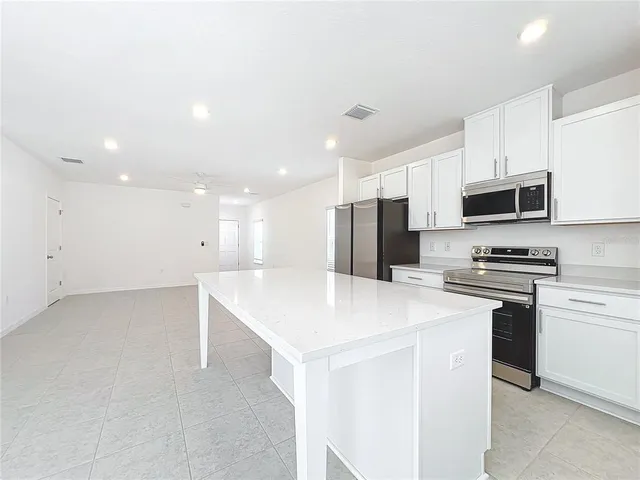 $1,950 | 3886 Academia Avenue, Lakeland, FL 33803