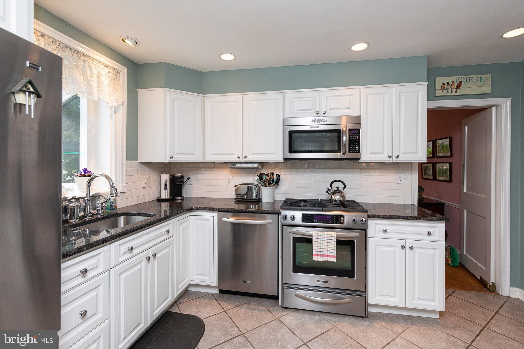 532 Fox Road Glenside, PA 19038 - Photo 4 of 49 Gallery Image 4