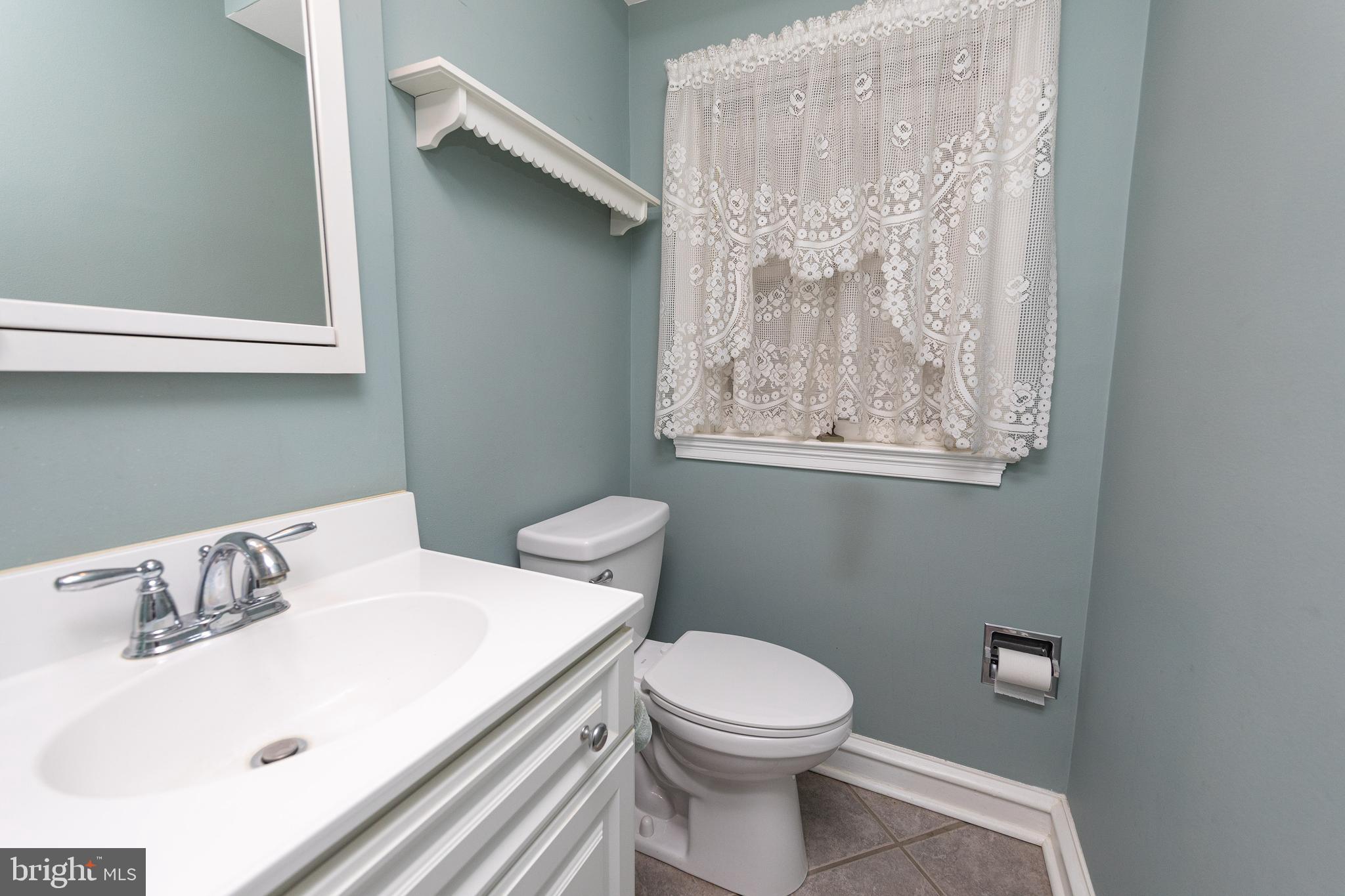 532 Fox Road Glenside, PA 19038 - Photo 8 of 49 Gallery Image 8