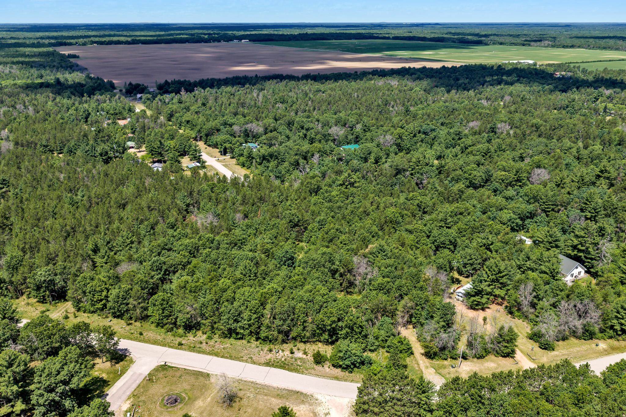 950 West Trout Valley Road Hancock, WI 54943 - Photo 3 of 9