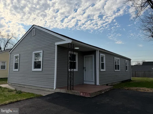$350,000 | 321 Bassett Avenue, New Castle, DE 19720