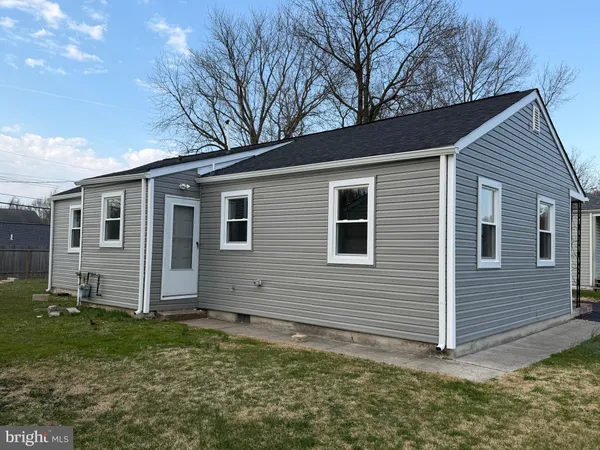 $350,000 | 321 Bassett Avenue, New Castle, DE 19720