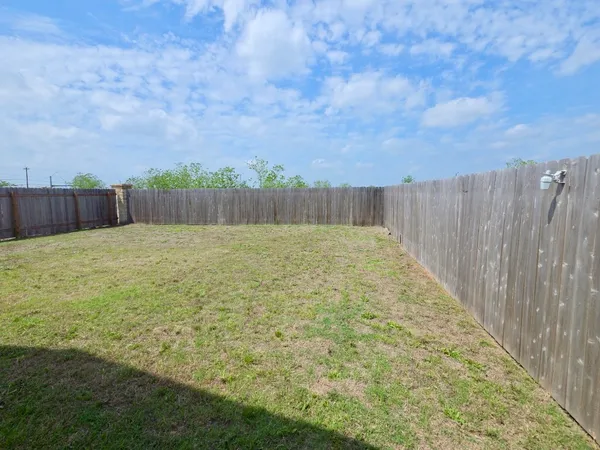 $1,700 | 1232 Cattail Lane, Bastrop, TX 78602